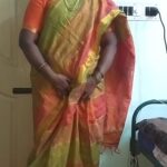 Indian desi maid to show her natural tits to home owner