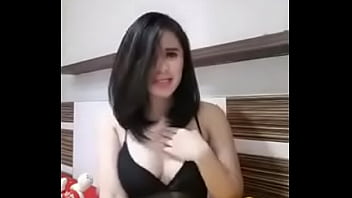 Simontok Colmek Pamer Toge dan Memek